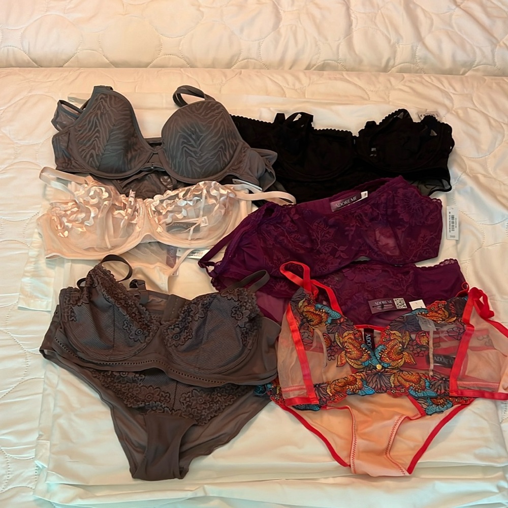Adore me bra panty lot 38B/L